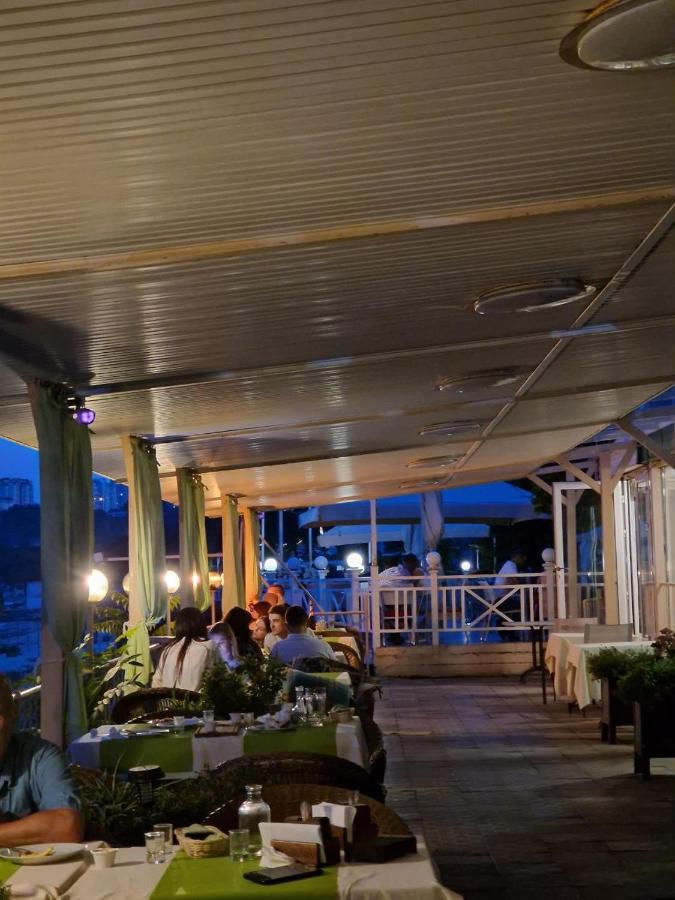 Hotel Palma Одеса Екстериор снимка