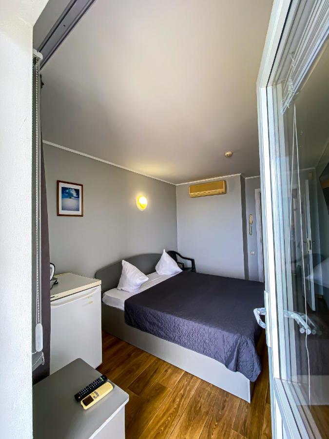 Hotel Palma Одеса Екстериор снимка