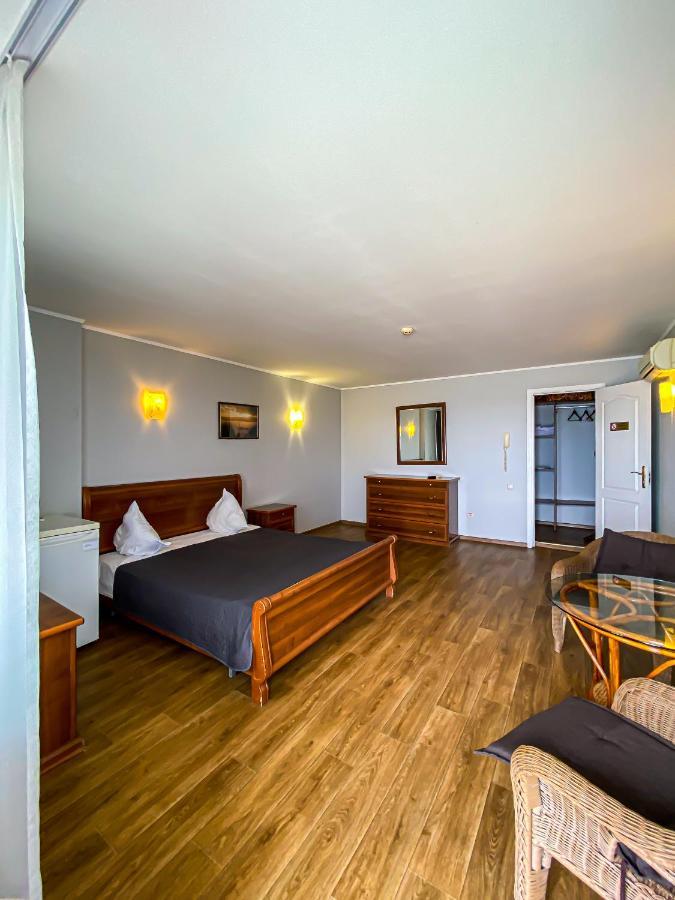 Hotel Palma Одеса Екстериор снимка